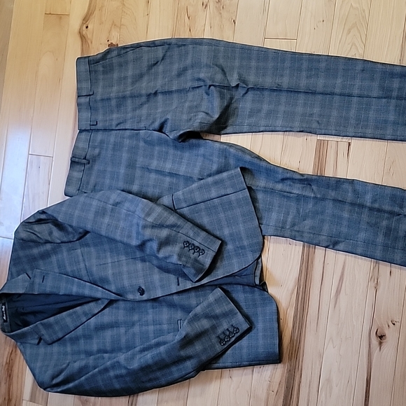 Hackett Other - Italian made Hackett London 38r wool plaid suit
